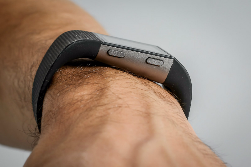 Fitbit Charge 2 - Argent - Tracker d'activités avec bracelet