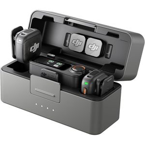 DJI Mic 3 (2 TX + 1 RX + Boîtier de recharge) – Système de microphones sans fil professionnel